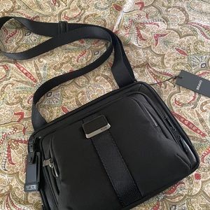 Tumi Bravo Jackson crossbody